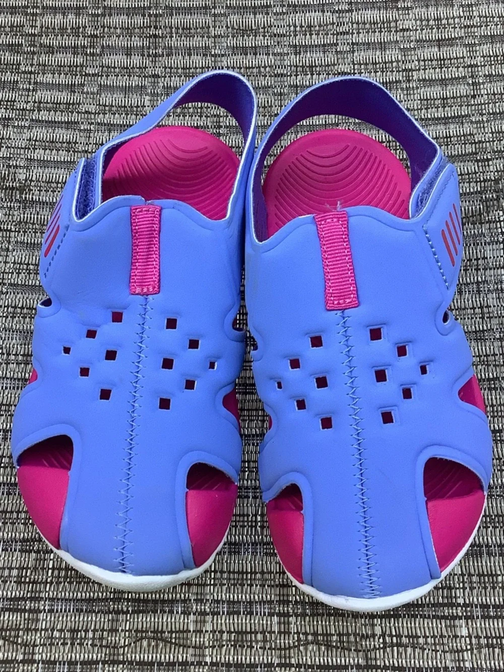 NWOT Wonder Nation Bright Blue Pink Water Shoes Velcro 9/10